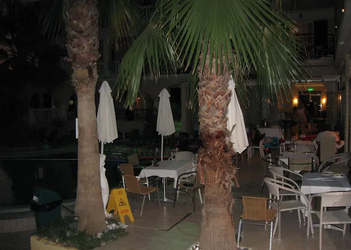 Zante Plaza Hotel&Apartments