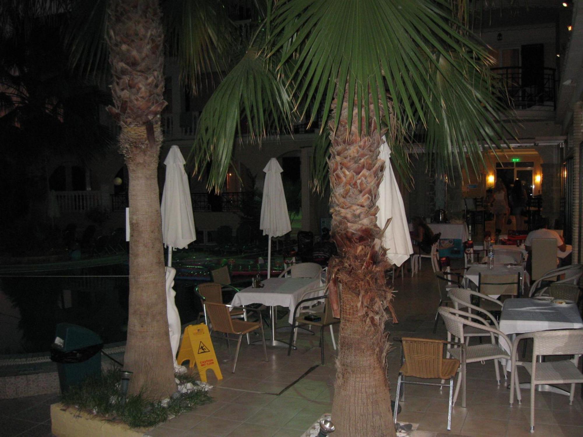Апарт-отель Zante Plaza & 3*