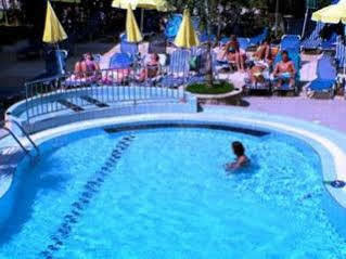 Апарт-отель Zante Plaza & 3*